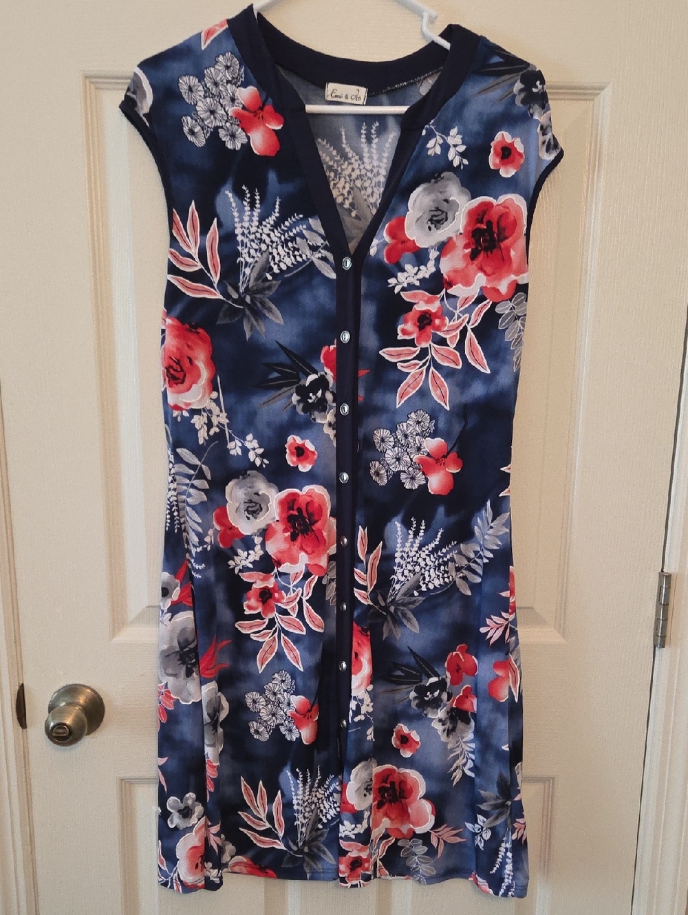 Emi & Joe Navy Red Floral Button-Front Midi Dress Size Medium